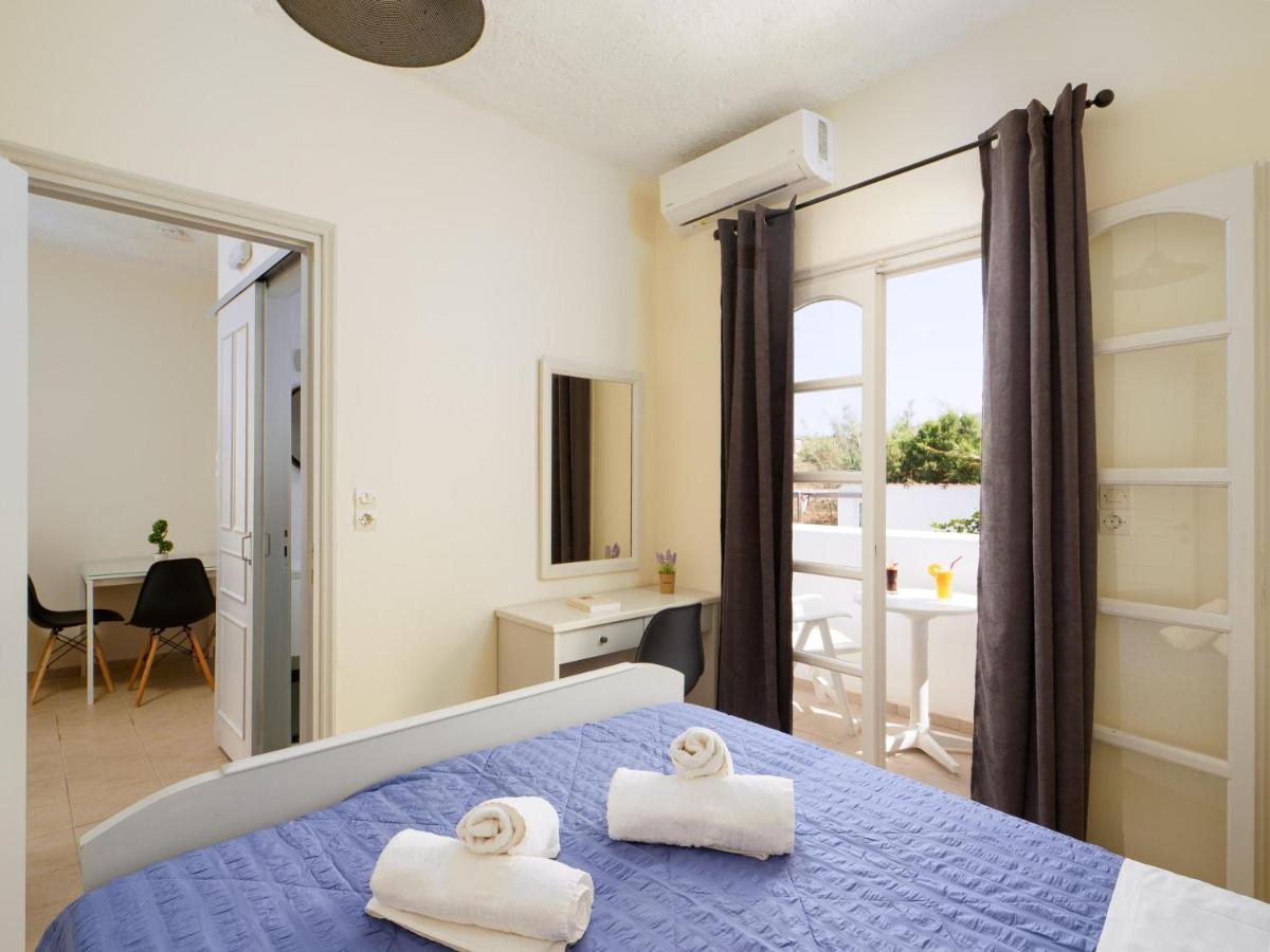 Divina Seaside Apartments By Estia กูเวส ภายนอก รูปภาพ